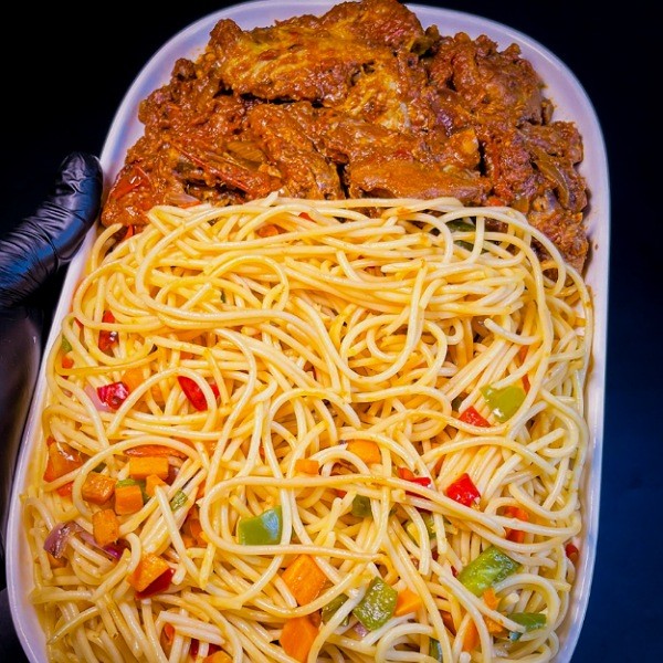 Pasta with Chicken Sauce