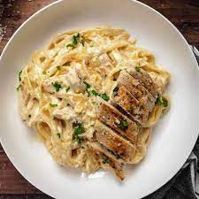 Chicken alfredo pasta