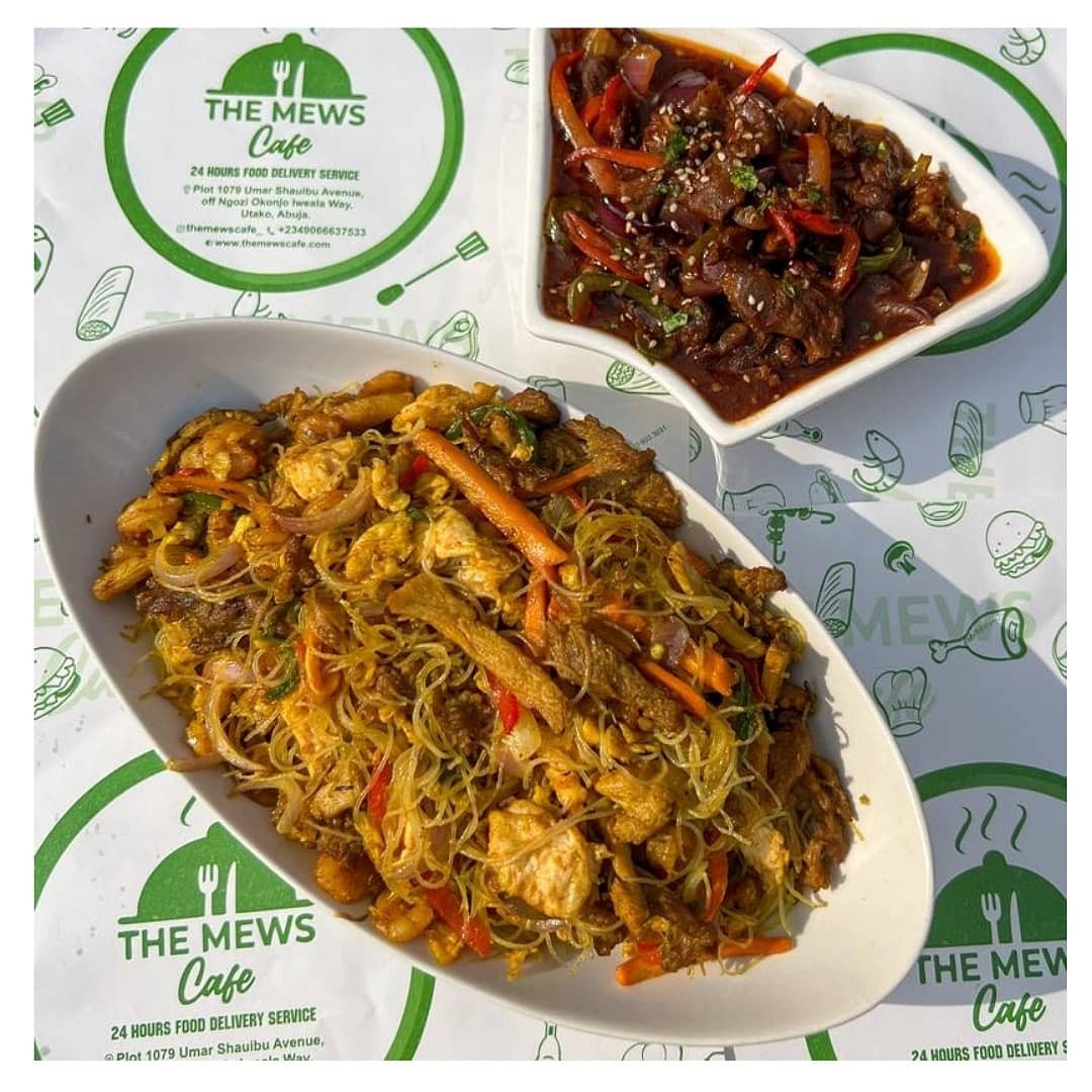 Singaporean Noodles with Beef Sauce